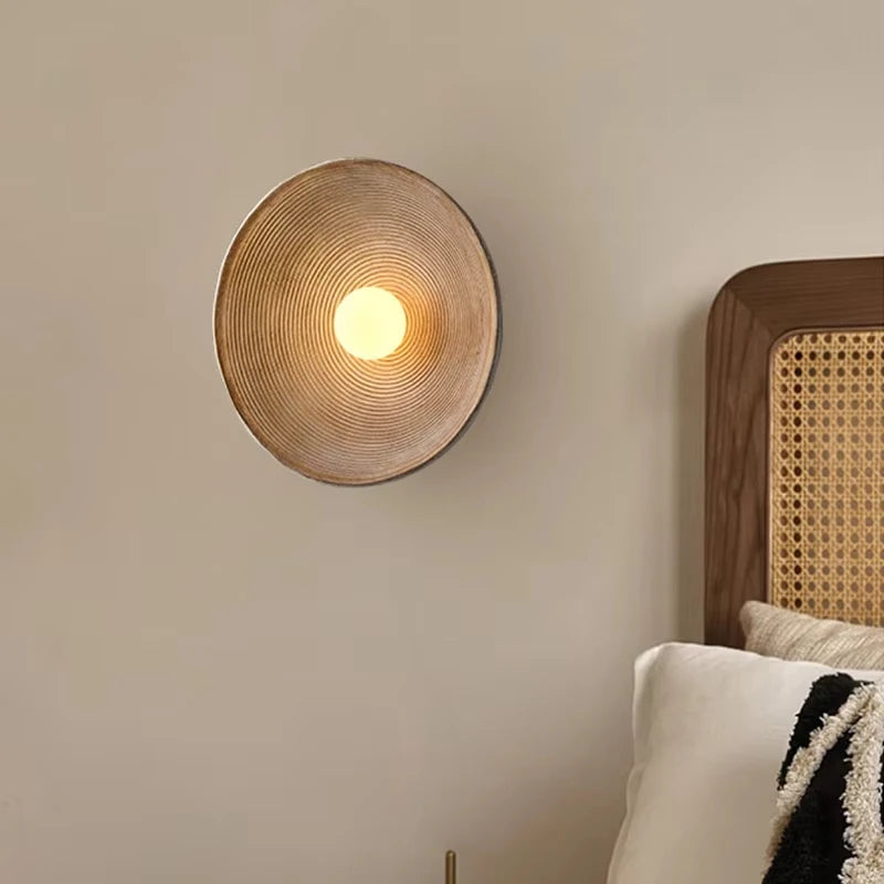 Lyra Abstract Ceramic Wall Sconce – Modern Sculptural Indoor Novelty Lamp